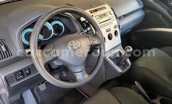 Acheter Occasion Voiture Toyota Corolla Verso Gris à Yaoundé, Central Cameroon Acheter Occasion Voiture Toyota Corolla Verso Gris à Yaoundé, Central Cameroon