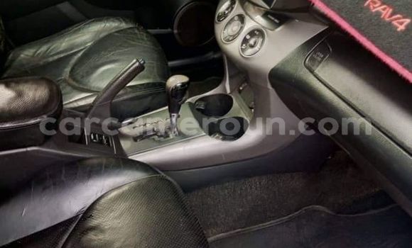 Acheter Occasion Voiture Toyota RAV4 Noir à Yaoundé, Central Cameroon Acheter Occasion Voiture Toyota RAV4 Noir à Yaoundé, Central Cameroon
