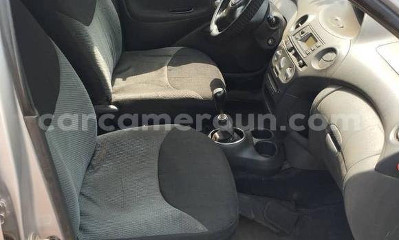 Sayi Na hannu Toyota Yaris Azurfa Mota in Yaounde a Babban Kamaru Sayi Na hannu Toyota Yaris Azurfa Mota in Yaounde a Babban Kamaru