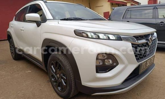 Buy Used Suzuki Forenza White Car in Bafia in Central Cameroon Buy Used Suzuki Forenza White Car in Bafia in Central Cameroon