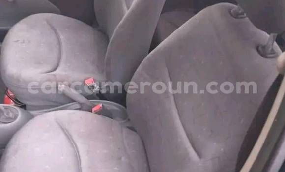 Acheter Occasion Voiture Toyota Yaris Noir à Bafia, Central Cameroon Acheter Occasion Voiture Toyota Yaris Noir à Bafia, Central Cameroon