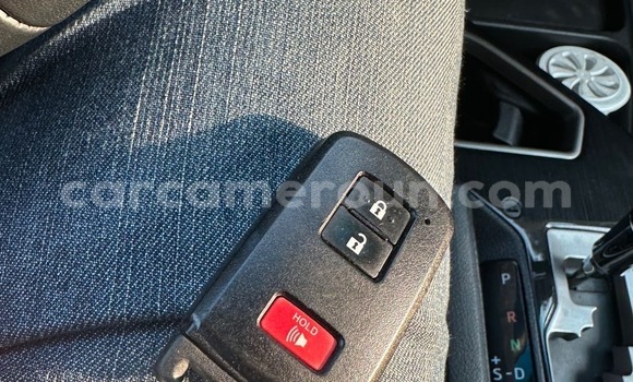 Acheter Occasion Voiture Toyota RAV4 Noir à Yaoundé, Central Cameroon Acheter Occasion Voiture Toyota RAV4 Noir à Yaoundé, Central Cameroon