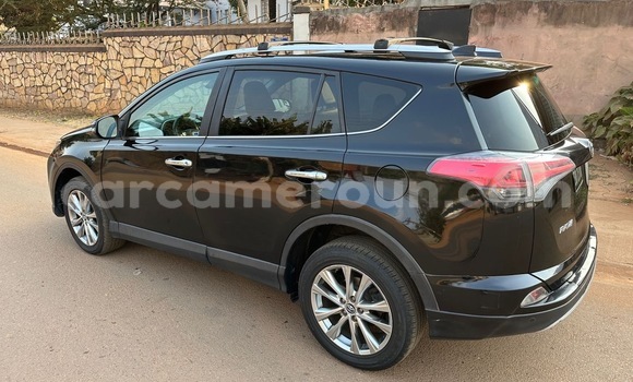 Acheter Occasion Voiture Toyota RAV4 Noir à Yaoundé, Central Cameroon Acheter Occasion Voiture Toyota RAV4 Noir à Yaoundé, Central Cameroon