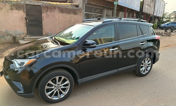 Acheter Occasion Voiture Toyota RAV4 Noir à Yaoundé, Central Cameroon Acheter Occasion Voiture Toyota RAV4 Noir à Yaoundé, Central Cameroon