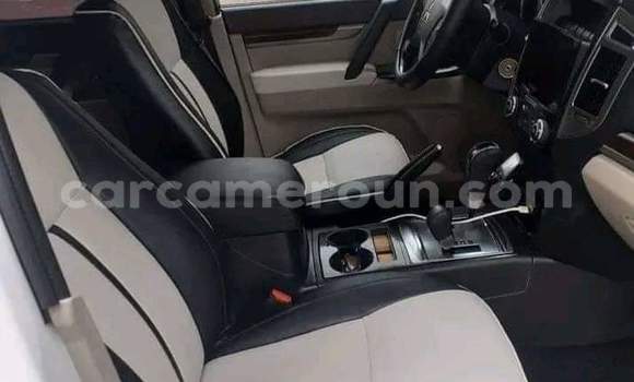 Acheter Occasion Voiture Mitsubishi Pajero Blanc à Yaoundé, Central Cameroon Acheter Occasion Voiture Mitsubishi Pajero Blanc à Yaoundé, Central Cameroon