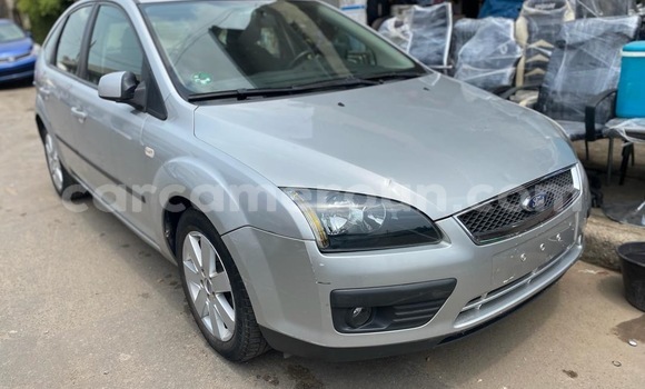 Acheter Neuf Voiture Ford Focus Gris à Douala, Littoral Cameroon Acheter Neuf Voiture Ford Focus Gris à Douala, Littoral Cameroon