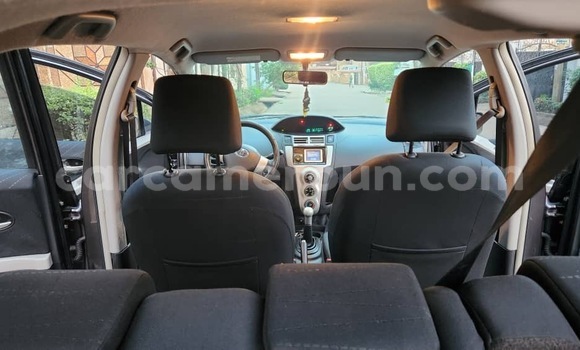Sayi Na hannu Toyota Yaris Sauran Mota in Yaounde a Babban Kamaru Sayi Na hannu Toyota Yaris Sauran Mota in Yaounde a Babban Kamaru