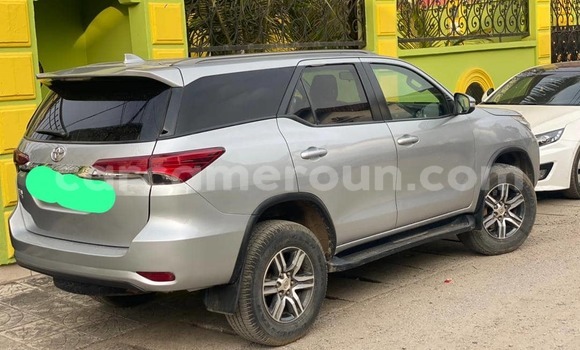Acheter Occasion Voiture Toyota Fortuner Autre à Yaoundé, Central Cameroon Acheter Occasion Voiture Toyota Fortuner Autre à Yaoundé, Central Cameroon