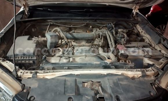 Acheter Occasion Voiture Toyota Hiluxe VIGO Blanc à Yaoundé, Central Cameroon Acheter Occasion Voiture Toyota Hiluxe VIGO Blanc à Yaoundé, Central Cameroon