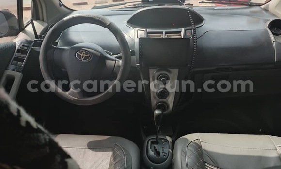 Acheter Occasion Voiture Toyota Yaris Bleu à Yaoundé, Central Cameroon Acheter Occasion Voiture Toyota Yaris Bleu à Yaoundé, Central Cameroon