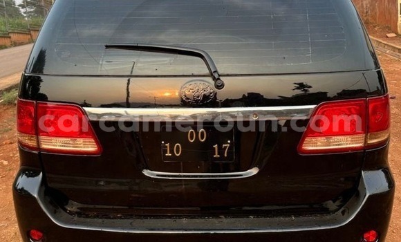 Sayi Na hannu Toyota Fortuner Black Mota in Yaounde a Babban Kamaru Sayi Na hannu Toyota Fortuner Black Mota in Yaounde a Babban Kamaru