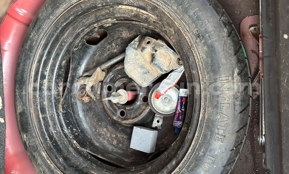 Sayi Na hannu Honda Jazz Red Mota in Yaounde a Babban Kamaru Sayi Na hannu Honda Jazz Red Mota in Yaounde a Babban Kamaru