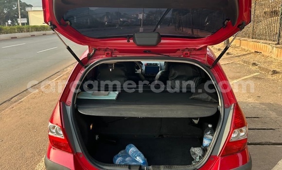 Sayi Na hannu Honda Jazz Red Mota in Yaounde a Babban Kamaru Sayi Na hannu Honda Jazz Red Mota in Yaounde a Babban Kamaru