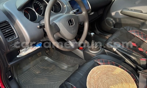 Sayi Na hannu Honda Jazz Red Mota in Yaounde a Babban Kamaru Sayi Na hannu Honda Jazz Red Mota in Yaounde a Babban Kamaru