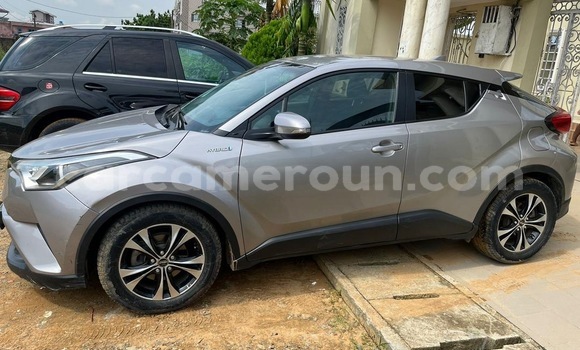 Acheter Occasion Voiture Toyota C-HR Autre à Yaoundé, Central Cameroon Acheter Occasion Voiture Toyota C-HR Autre à Yaoundé, Central Cameroon