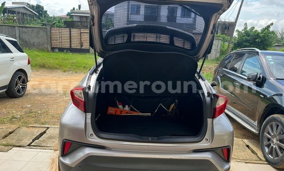 Acheter Occasion Voiture Toyota C-HR Autre à Yaoundé, Central Cameroon Acheter Occasion Voiture Toyota C-HR Autre à Yaoundé, Central Cameroon