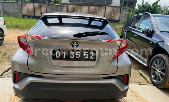 Acheter Occasion Voiture Toyota C-HR Autre à Yaoundé, Central Cameroon Acheter Occasion Voiture Toyota C-HR Autre à Yaoundé, Central Cameroon