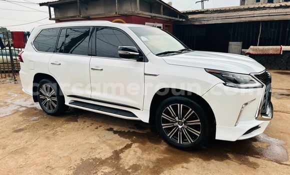 Acheter Occasion Voiture Lexus LX 570 Blanc à Yaoundé, Central Cameroon Acheter Occasion Voiture Lexus LX 570 Blanc à Yaoundé, Central Cameroon