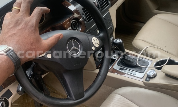 Sayi Na hannu Mercedes‒Benz GLK–Class Sauran Mota in Douala a Ƙasar Kamaru Sayi Na hannu Mercedes‒Benz GLK–Class Sauran Mota in Douala a Ƙasar Kamaru