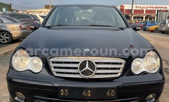 Acheter Occasion Voiture Mercedes-Benz C-Classe Noir à Douala, Littoral Cameroon