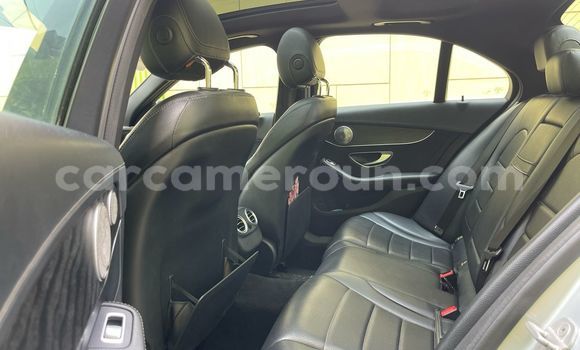 Acheter Occasion Voiture Mercedes-Benz C-Classe Gris à Douala, Littoral Cameroon Acheter Occasion Voiture Mercedes-Benz C-Classe Gris à Douala, Littoral Cameroon