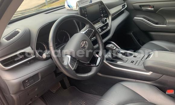 Buy Import Toyota Highlander Black Car in Douala in Littoral Cameroon Buy Import Toyota Highlander Black Car in Douala in Littoral Cameroon