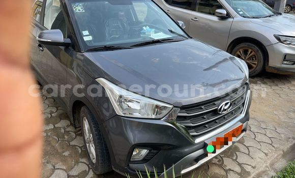 Sayi Na hannu Hyundai Creta Azurfa Mota in Douala a Ƙasar Kamaru
