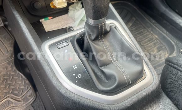 Sayi Na hannu Hyundai Creta Azurfa Mota in Douala a Ƙasar Kamaru Sayi Na hannu Hyundai Creta Azurfa Mota in Douala a Ƙasar Kamaru