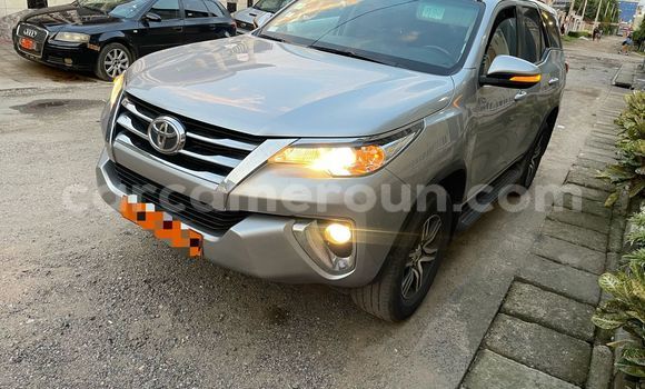 Acheter Occasion Voiture Toyota Fortuner Gris à Douala, Littoral Cameroon