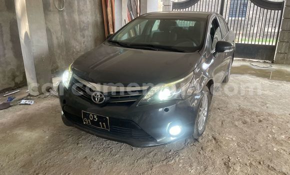 Buy Used Toyota Avensis Black Car in Douala in Littoral Cameroon