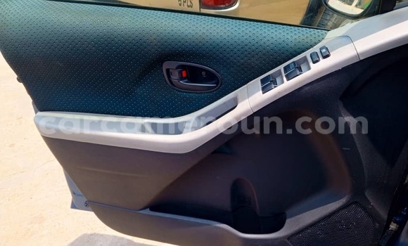 Acheter Occasion Voiture Toyota Yaris Bleu à Douala, Littoral Cameroon Acheter Occasion Voiture Toyota Yaris Bleu à Douala, Littoral Cameroon