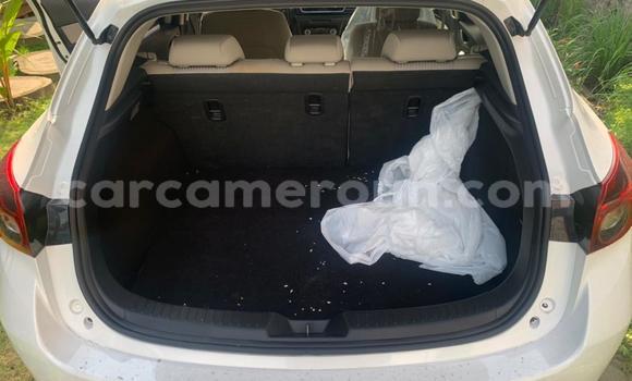 Acheter Import Voiture Mazda 3 Blanc à Douala, Littoral Cameroon Acheter Import Voiture Mazda 3 Blanc à Douala, Littoral Cameroon