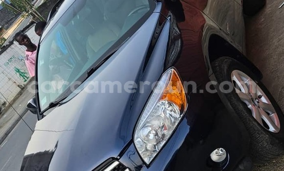 Acheter Occasion Voiture Toyota RAV4 Noir à Douala, Littoral Cameroon Acheter Occasion Voiture Toyota RAV4 Noir à Douala, Littoral Cameroon