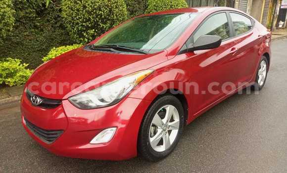 Sayi Imported Hyundai Elantra Red Mota in Douala a Ƙasar Kamaru