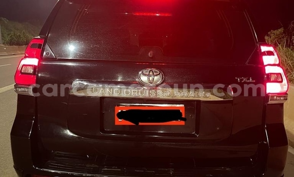 Acheter Occasion Voiture Toyota Land Cruiser Prado Noir à Yaoundé, Central Cameroon Acheter Occasion Voiture Toyota Land Cruiser Prado Noir à Yaoundé, Central Cameroon