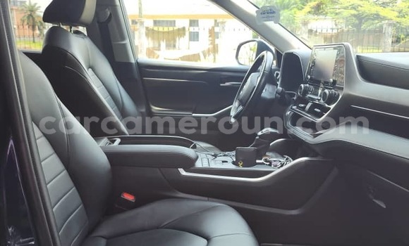 Buy Import Toyota Highlander Blue Car in Douala in Littoral Cameroon Buy Import Toyota Highlander Blue Car in Douala in Littoral Cameroon