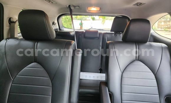 Buy Import Toyota Highlander Blue Car in Douala in Littoral Cameroon Buy Import Toyota Highlander Blue Car in Douala in Littoral Cameroon