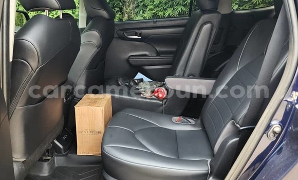 Buy Import Toyota Highlander Blue Car in Douala in Littoral Cameroon Buy Import Toyota Highlander Blue Car in Douala in Littoral Cameroon