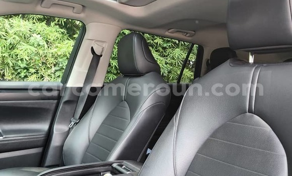 Buy Import Toyota Highlander Blue Car in Douala in Littoral Cameroon Buy Import Toyota Highlander Blue Car in Douala in Littoral Cameroon