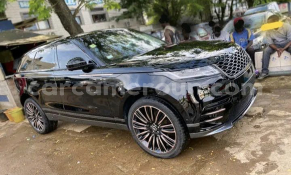 Sayi Na hannu Land Rover Range Rover Velar Black Mota in Douala a Ƙasar Kamaru