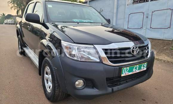 Buy Used Toyota Pickup Black Car in Yaounde in Central Cameroon