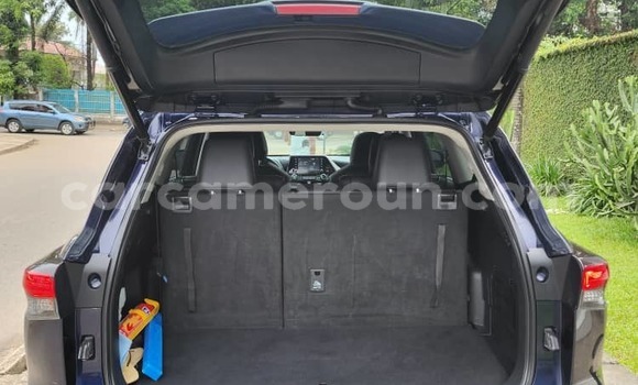 Buy Used Toyota Highlander Blue Car in Douala in Littoral Cameroon Buy Used Toyota Highlander Blue Car in Douala in Littoral Cameroon