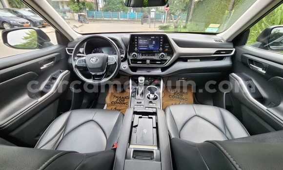 Buy Used Toyota Highlander Blue Car in Douala in Littoral Cameroon Buy Used Toyota Highlander Blue Car in Douala in Littoral Cameroon