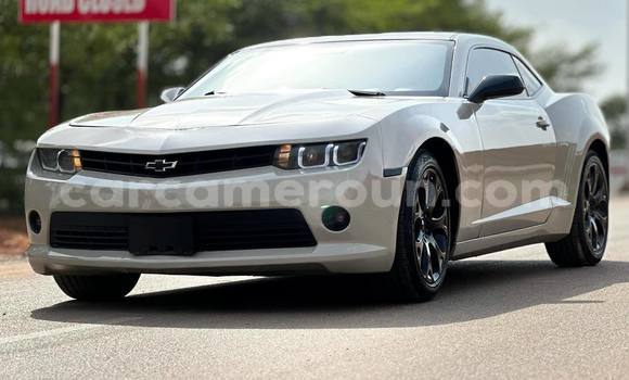 Buy Used Chevlolet Spin White Car in Douala in Littoral Cameroon