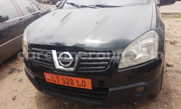 Sayi Na hannu Nissan Qashqai Black Mota in Douala a Ƙasar Kamaru