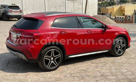 Acheter Occasion Voiture Mercedes‒Benz GLA-klasse Rouge à Yaoundé, Central Cameroon Acheter Occasion Voiture Mercedes‒Benz GLA-klasse Rouge à Yaoundé, Central Cameroon