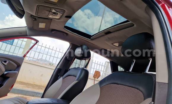 Acheter Occasion Voiture Hyundai Tucson Rouge à Yaoundé, Central Cameroon Acheter Occasion Voiture Hyundai Tucson Rouge à Yaoundé, Central Cameroon
