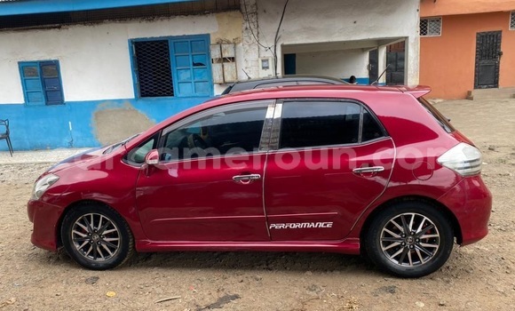 Sayi Na hannu Toyota Blade Red Mota in Douala a Ƙasar Kamaru Sayi Na hannu Toyota Blade Red Mota in Douala a Ƙasar Kamaru