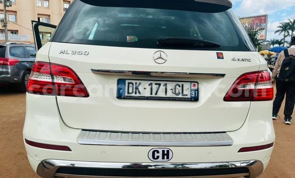 Acheter Occasion Voiture Mercedes‒Benz ML–Class Blanc à Yaoundé, Central Cameroon Acheter Occasion Voiture Mercedes‒Benz ML–Class Blanc à Yaoundé, Central Cameroon