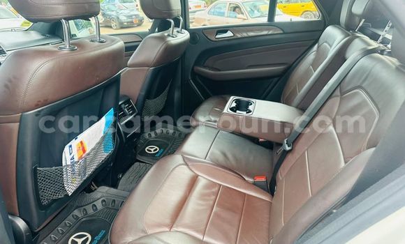 Acheter Occasion Voiture Mercedes‒Benz ML–Class Blanc à Yaoundé, Central Cameroon Acheter Occasion Voiture Mercedes‒Benz ML–Class Blanc à Yaoundé, Central Cameroon